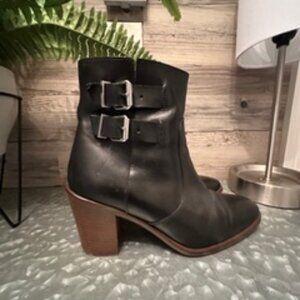 J. Crew Dean leather ankle boot with a block heel and double buckle Size 9.5